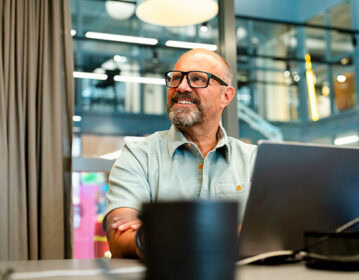 Vendor Support vs. Third-Party Support: A Comparison and Decision Guide